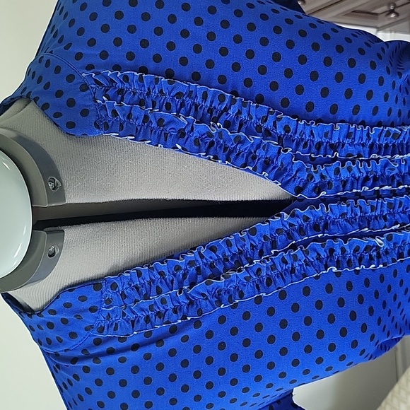 Womens blouse - Picture 3 of 6